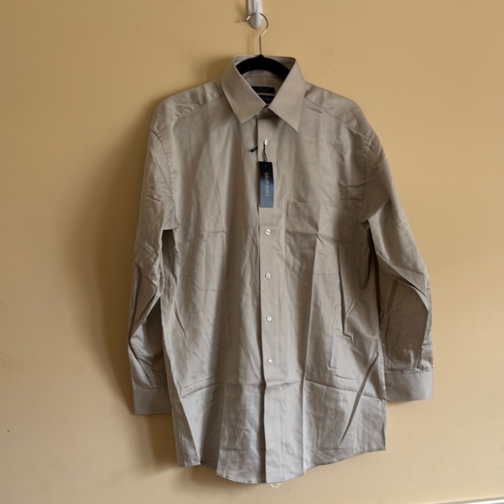 NWT Murano cotton beige‎ dress shirt in size 15 1/2 neck 33 sleeve length